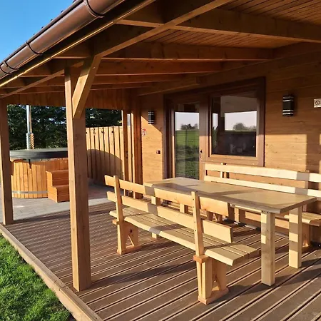 Letniskowy Ze Stawem Prázdninový dům *